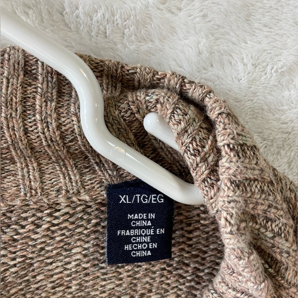 Men’s chaps sweater. Size XL. Tan - Picture 2 of 3